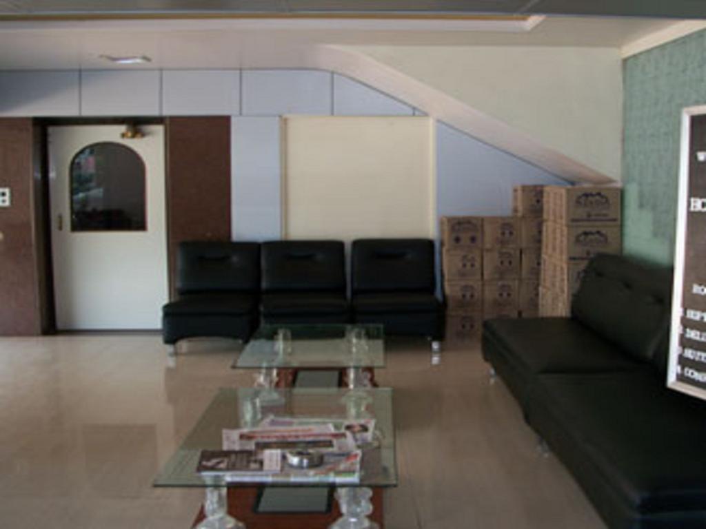 Hotel Tourist International Pune Exterior photo