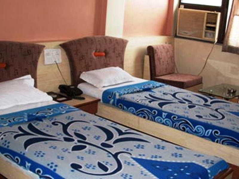 Hotel Tourist International Pune Exterior photo