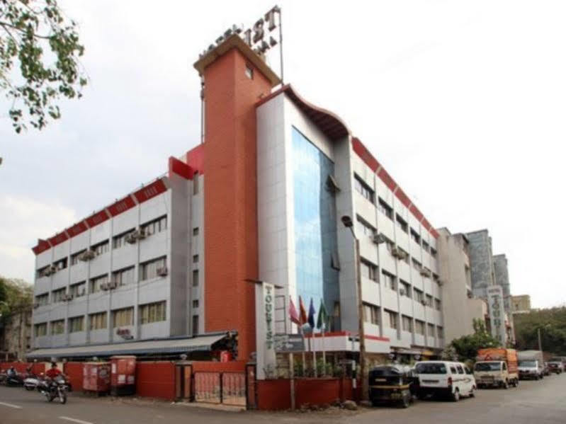 Hotel Tourist International Pune Exterior photo